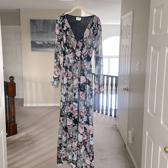 Everly Floral Surplice Maxi Dress | Long Sleeve Flowy Boho | Size L - Picture 7 of 9